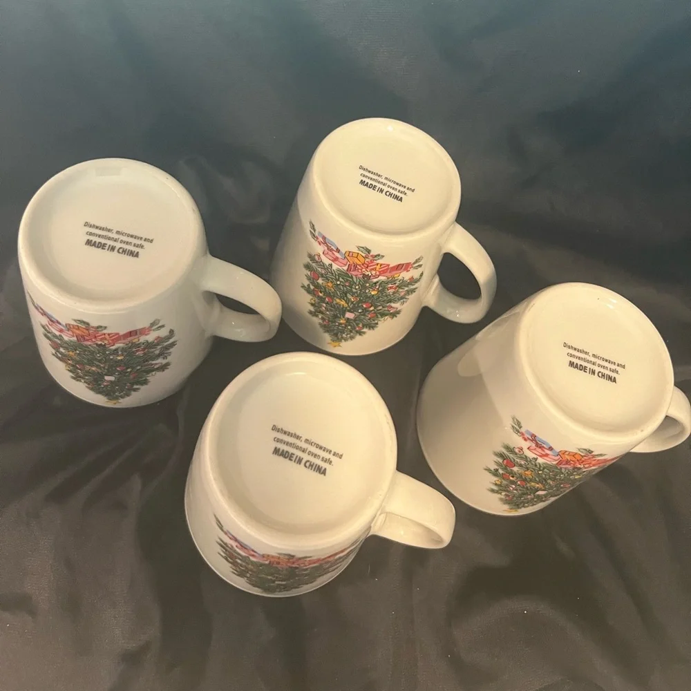Noel Morning Christmas Tree Dinnerware Set  of 4 - 9oz Mugs